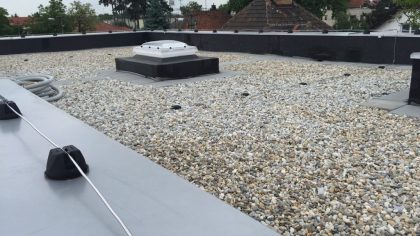 EPDM FÓLIE BALASTOVANÝ SYSTÉM